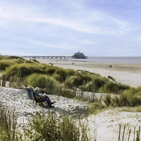 In Near Belgium Pier アパート *