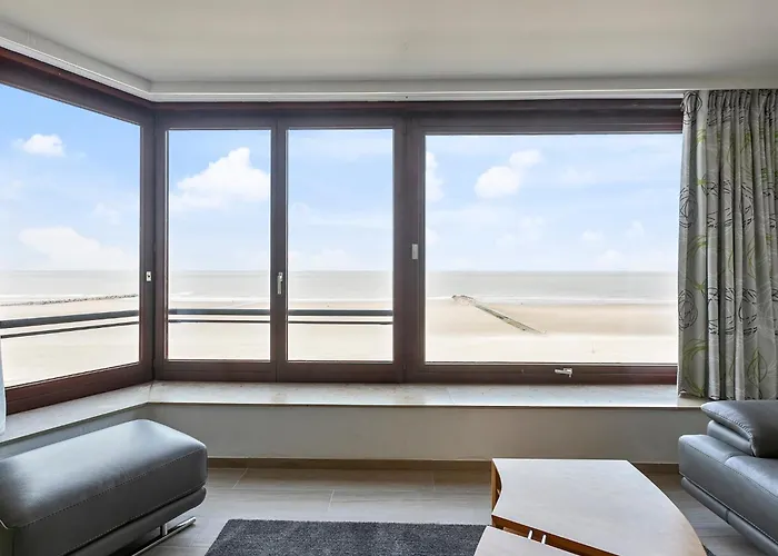 In Near Belgium Pier アパート